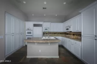 Photo #6: 6779525 Listing 