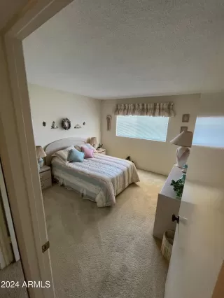 Photo #5: 6780144 Listing