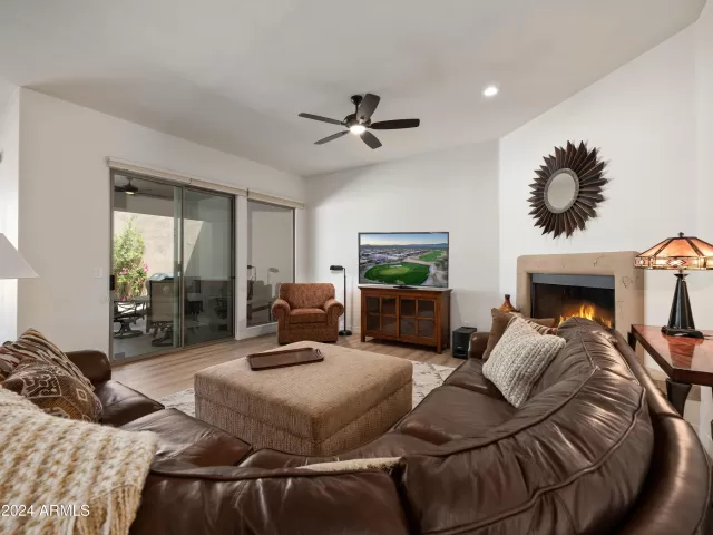 MLS: 6780473 Condo For Sale