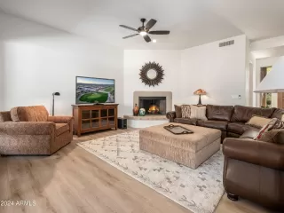Photo #4: 6780473 Listing