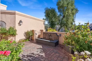 Photo #6: 6780536 Listing