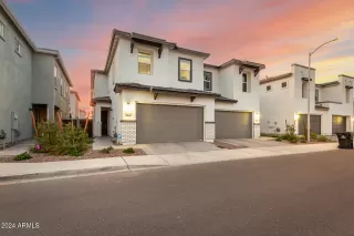 Photo #2: 6780649 Listing