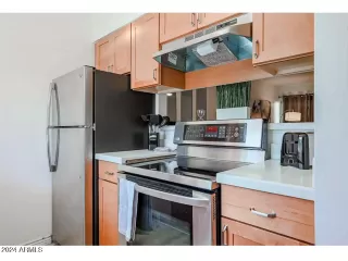 Photo #5: 6780672 Listing