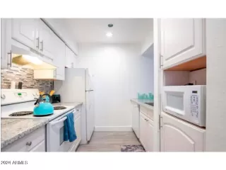 Photo #3: 6780741 Listing