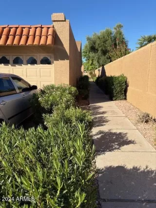 Photo #2: 6781008 Listing 