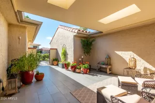 Photo #3: 6781032 Listing 