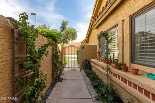 Photo #6: 6781215 Listing 