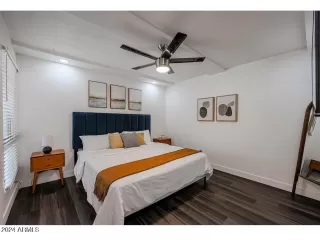 Photo #5: 6781298 Listing