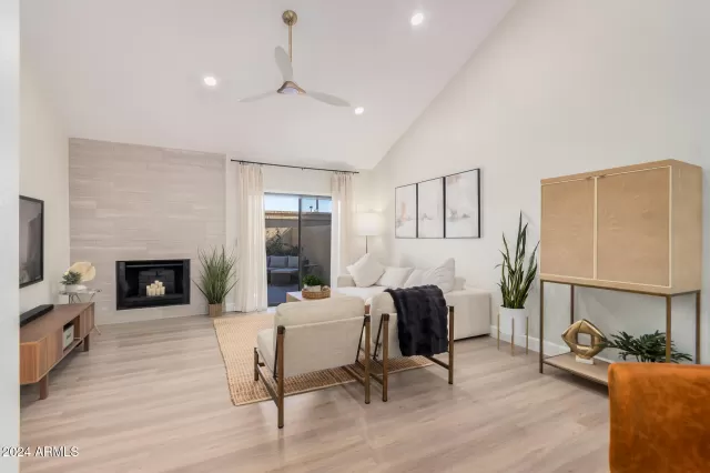 MLS: 6781366 Condo For Sale