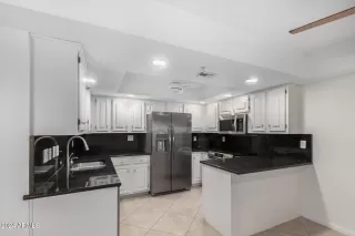 Photo #6: 6781445 Listing 