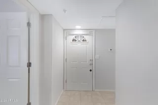 Photo #3: 6781628 Listing