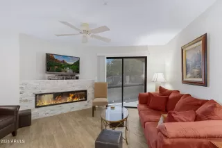 Photo #5: 6781628 Listing