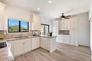 Photo #6: 6781675 Listing