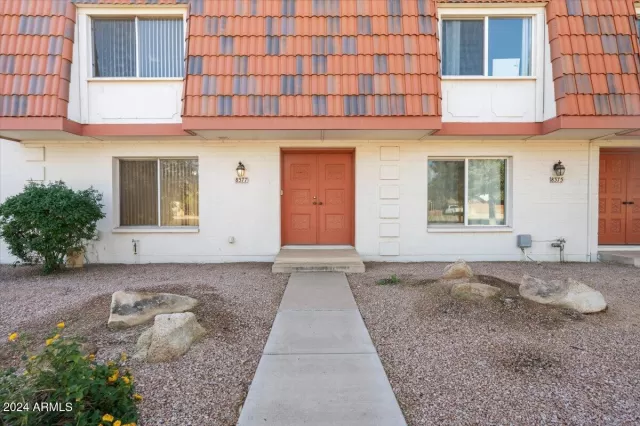 MLS: 6781687 Condo For Sale