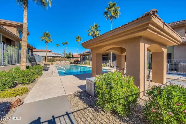 MLS: 6781703 Condo For Sale