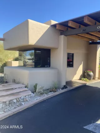 Photo #5: 6781916 Listing