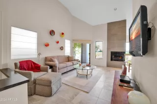 Photo #6: 6782035 Listing 