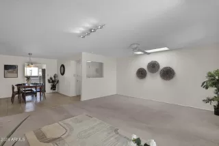 Photo #3: 6782084 Listing