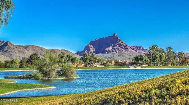 MLS: 6782185 Condo For Sale