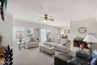 Photo #5: 6782379 Listing