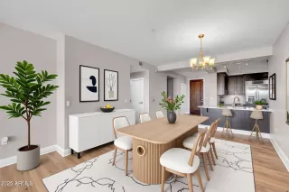 Photo #4: 6782445 Listing