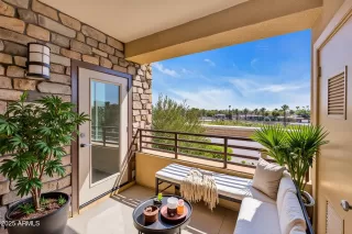 Photo #6: 6782445 Listing