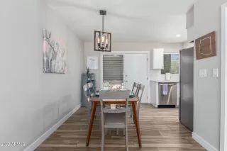 Photo #4: 6782587 Listing