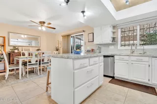 Photo #5: 6782686 Listing 