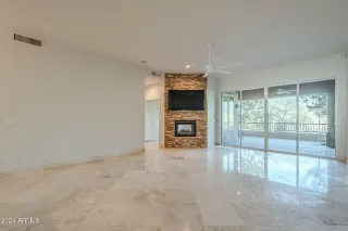 Photo #6: 6782798 Listing