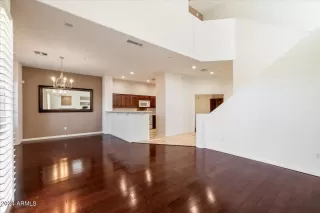 Photo #5: 6783419 Listing