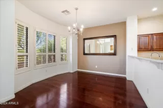 Photo #6: 6783419 Listing