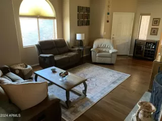 Photo #2: 6783561 Listing