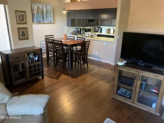 Photo #4: 6783561 Listing