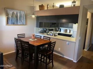 Photo #5: 6783561 Listing