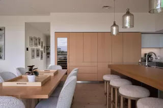 Photo #2: 6783633 Listing 