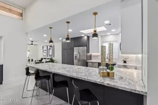 Photo #4: 6783941 Listing 