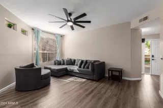 Photo #6: 6783995 Listing 