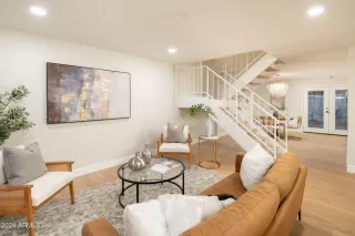 Photo #5: 6784059 Listing 