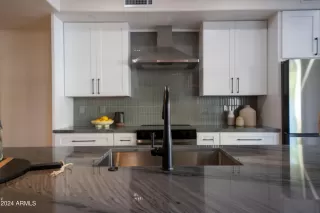 Photo #4: 6784374 Listing 