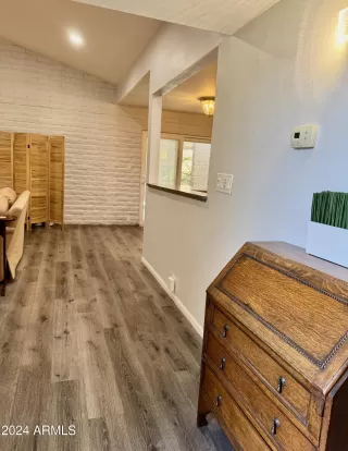 Photo #2: 6784821 Listing