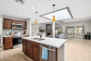 Photo #4: 6785082 Listing 