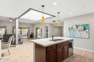 Photo #6: 6785082 Listing 