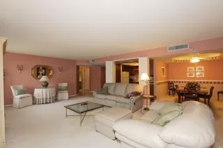 Photo #2: 6785171 Listing 
