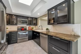 Photo #5: 6785748 Listing