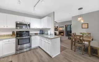 Photo #2: 6785831 Listing 