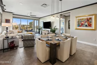 Photo #2: 6786018 Listing 