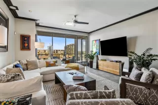 Photo #6: 6786018 Listing 