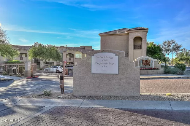 MLS: 6786155 Condo For Sale