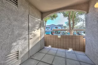 Photo #6: 6786155 Listing 