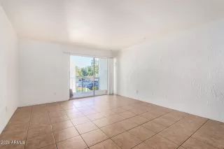 Photo #3: 6787159 Listing